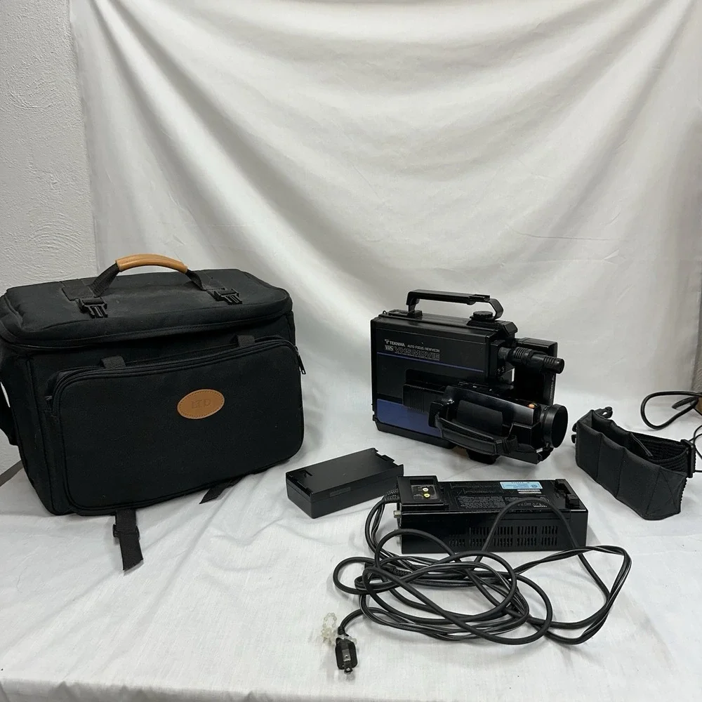 Teknika VHS Movie Camera Recording And Playback /camcorder Video Standard As Is